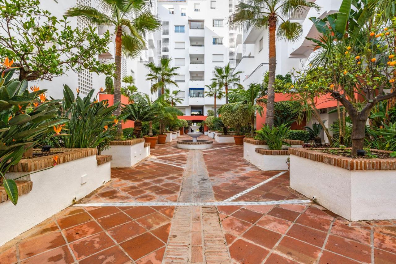 Modern Studio In Medina Garden - Puerto Banus Marbella Ngoại thất bức ảnh